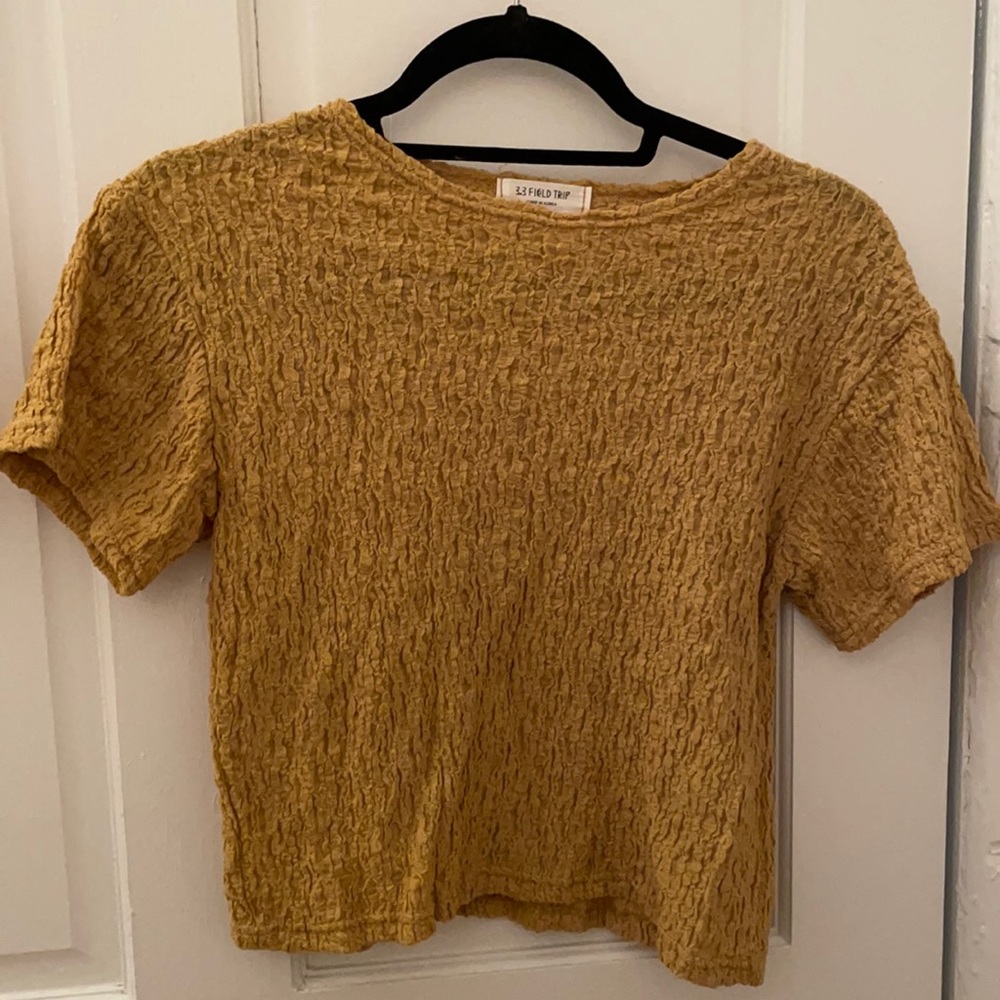 Yellow shirt ruched 90s style